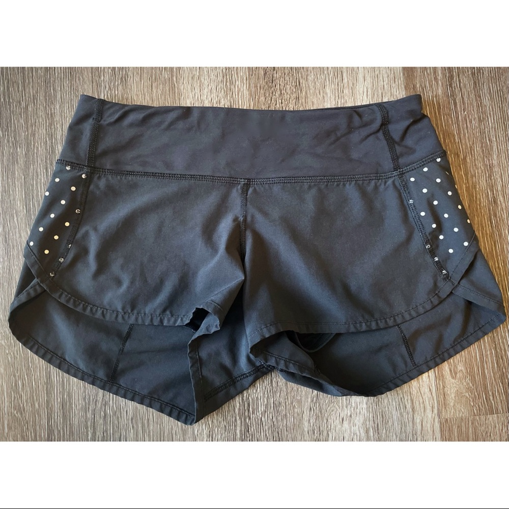 Lululemon Speed Run Shorts - Reflective Dots Black 3” Size 2